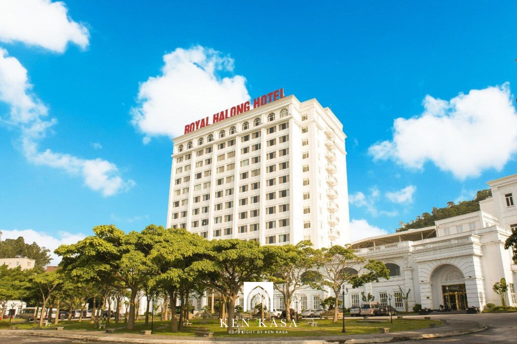 Review Royal Ha Long Hotel - Toà lâu đài bên thềm vịnh biển